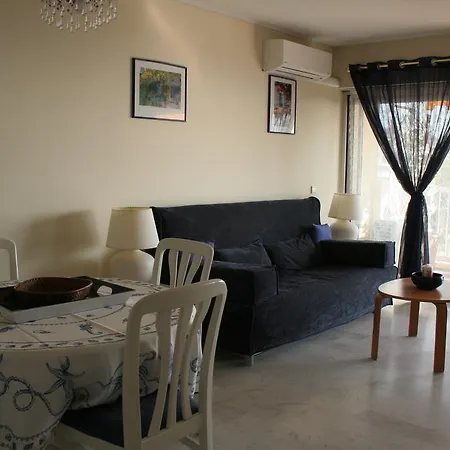 Apartment Thira *