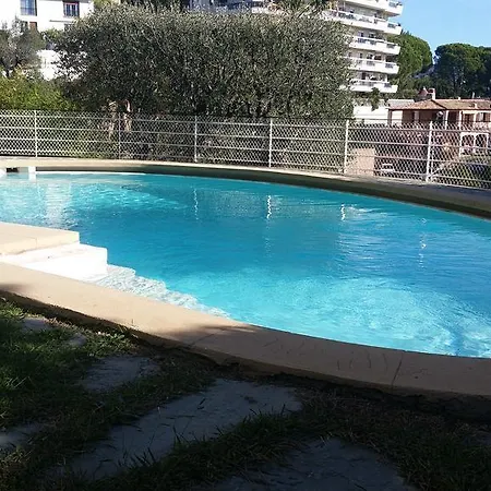 Thira * Nice